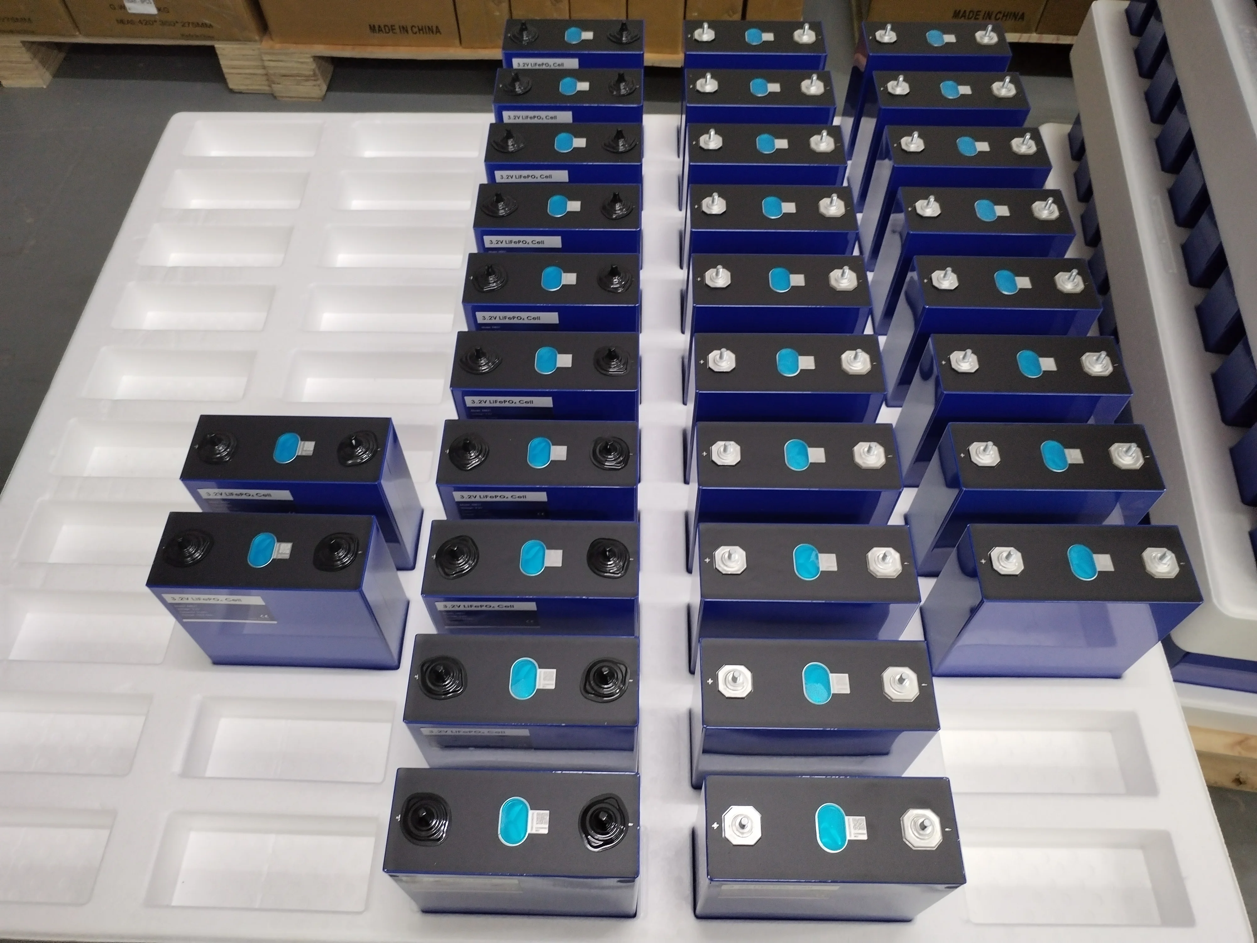 Apexium EU Stock 8000 Cycles MB31 314ah 320Ah 330Ah 3.2V Prismatic Lithium lon Batteries 314Ah Lifepo4 Battery For Power Storage