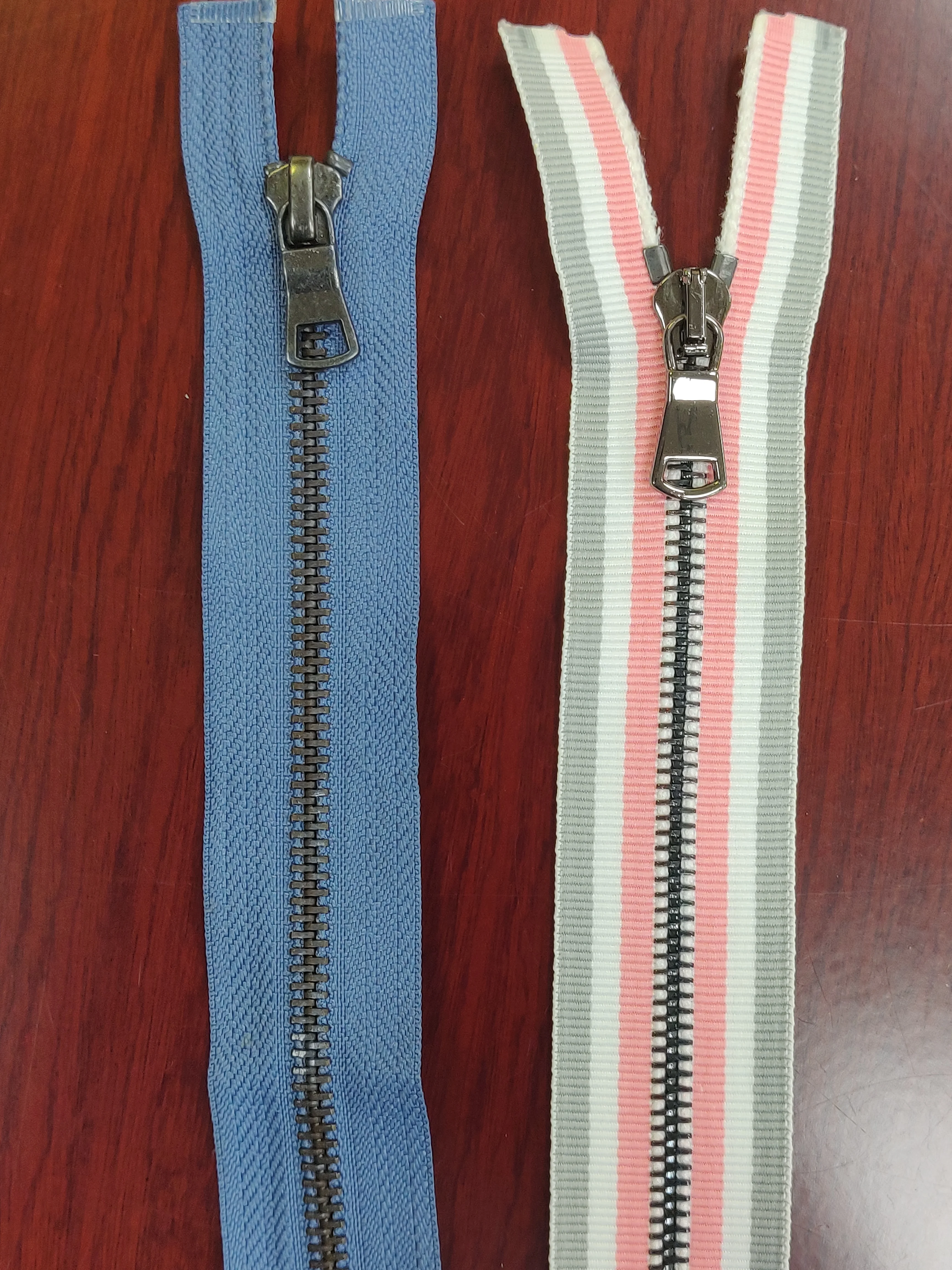 Разноцветная сумка для обуви на молнии, одежда для продажи, закрытая отделка, нейлоновая молния