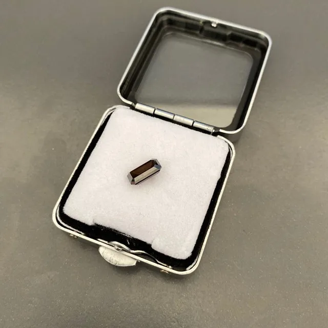 Горячая продажа большой грубый коричневый cvd алмаз 1.9ct в наличии