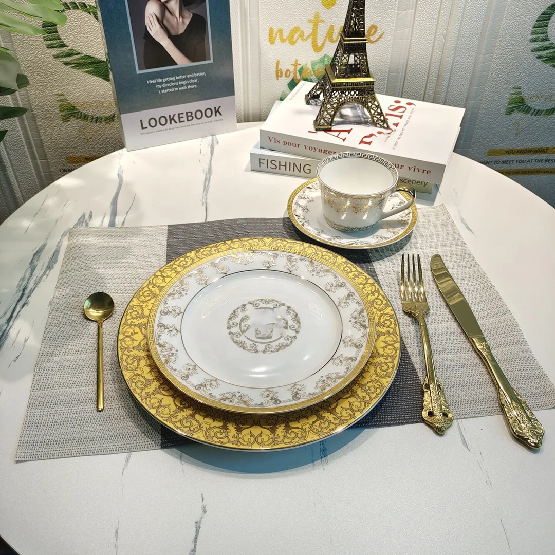 Wholesale porcelain tableware set fine bone 4pcs plate and mug set