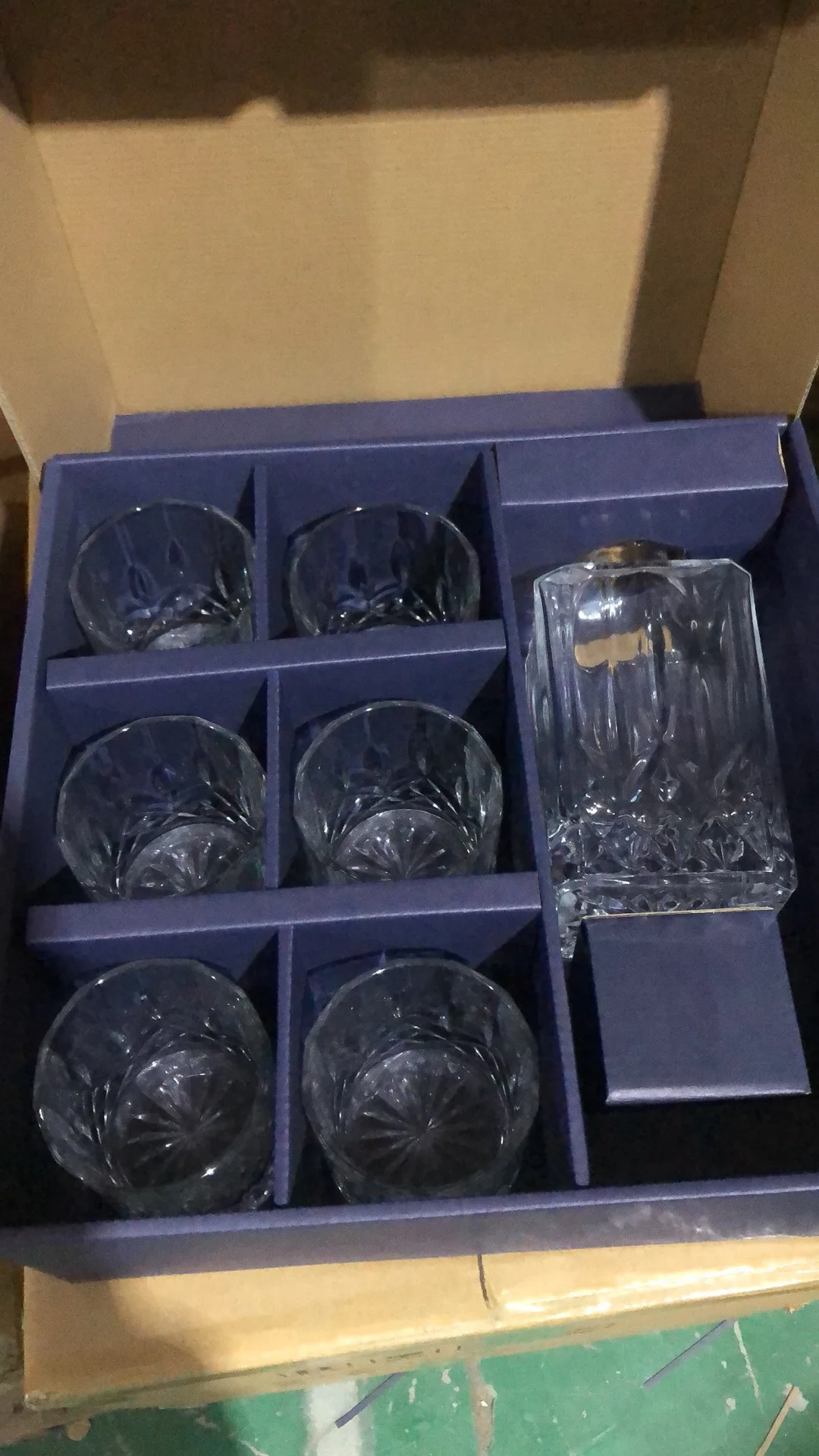 
Diamond Cut Whiskey Glasses Set of Clarity Glassware decanter for Liquor with glass set 