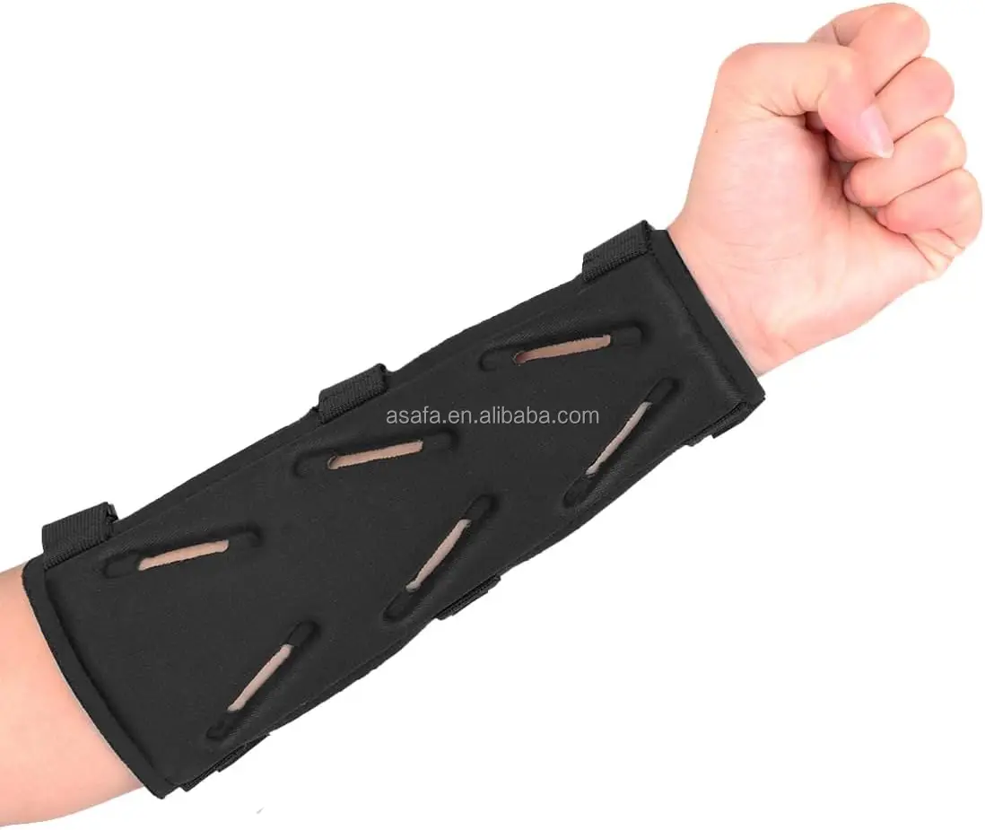 Archery Arm Guard Protective Equipment Accessories Leather Bow Hunting Adjustable Compound Tradition Recurved Bow Forearm