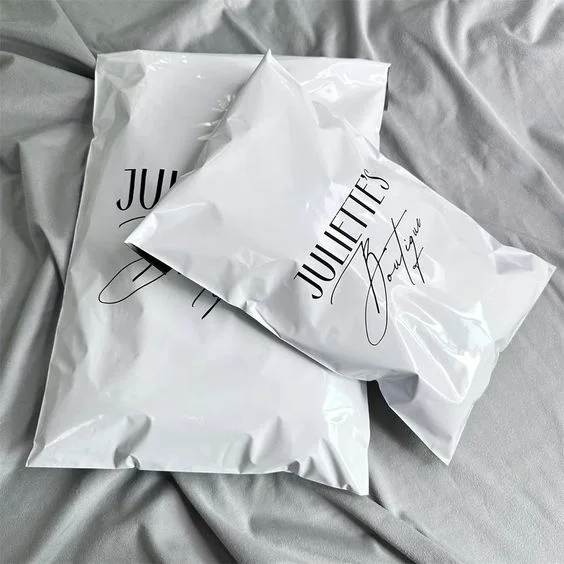 Custom Logo Poly Mailers Plastic Clothes Courier Express Polymailer Shipping Packaging Parcel Bags for Clothing Packaging