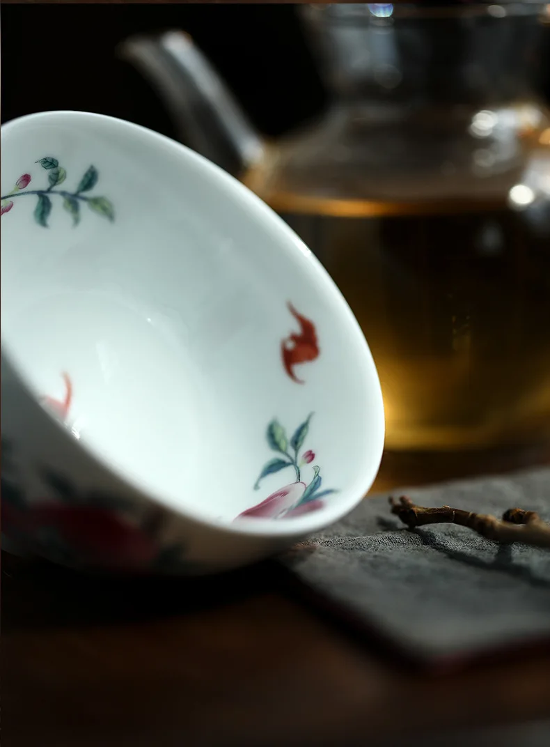 Elegant Personage Exclusive Red Oven Baked Flower Bucket Color Craft Ceramic Inside And Outside Peach Pattern Kung Fu Tea Cup