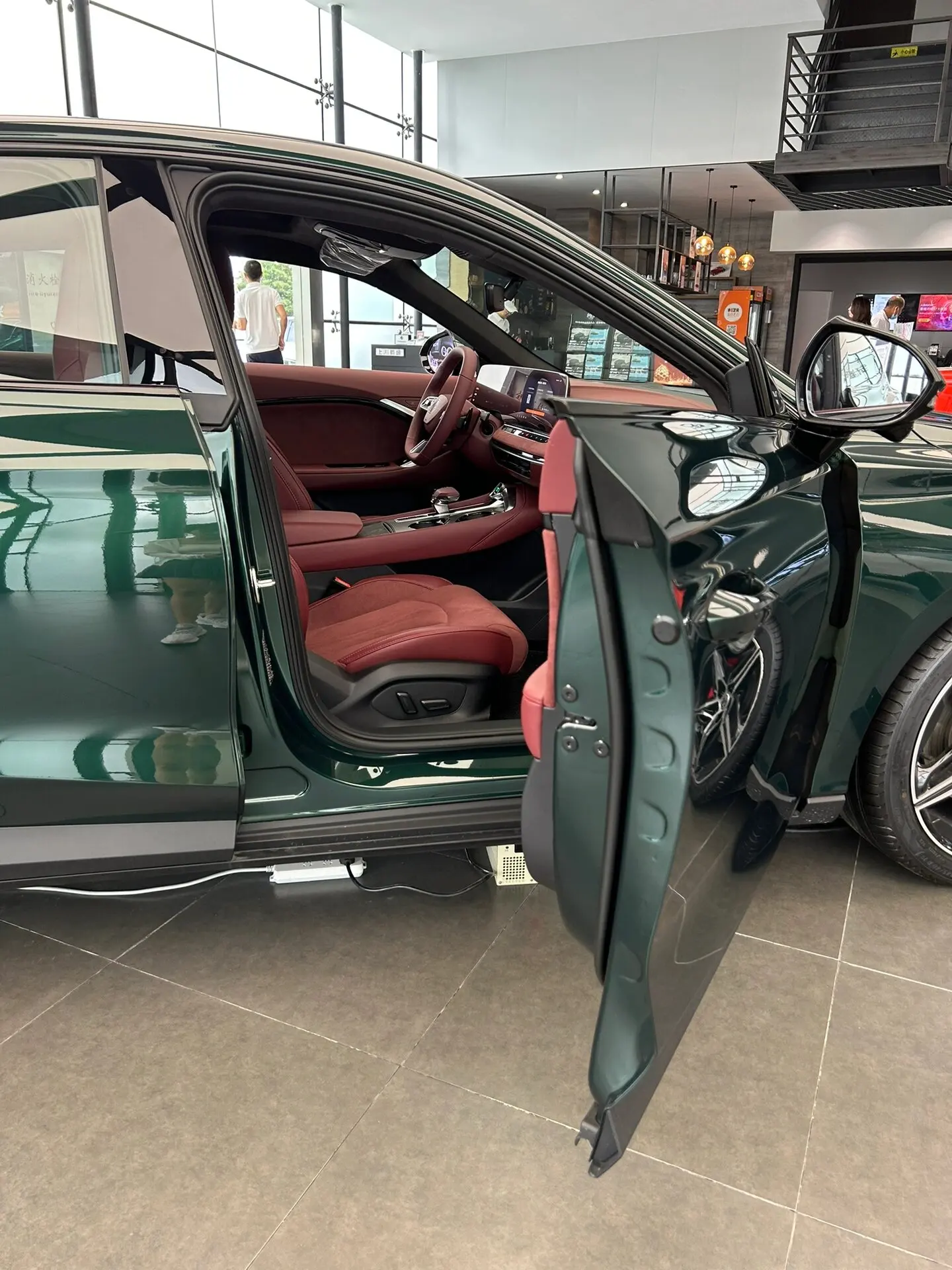 B2B 2024 в наличии SAIC MG7 2 0 t идеальный дизайн газовый автомобиль экспорт киберстер mg автомобильный бензин 7 бензиновый