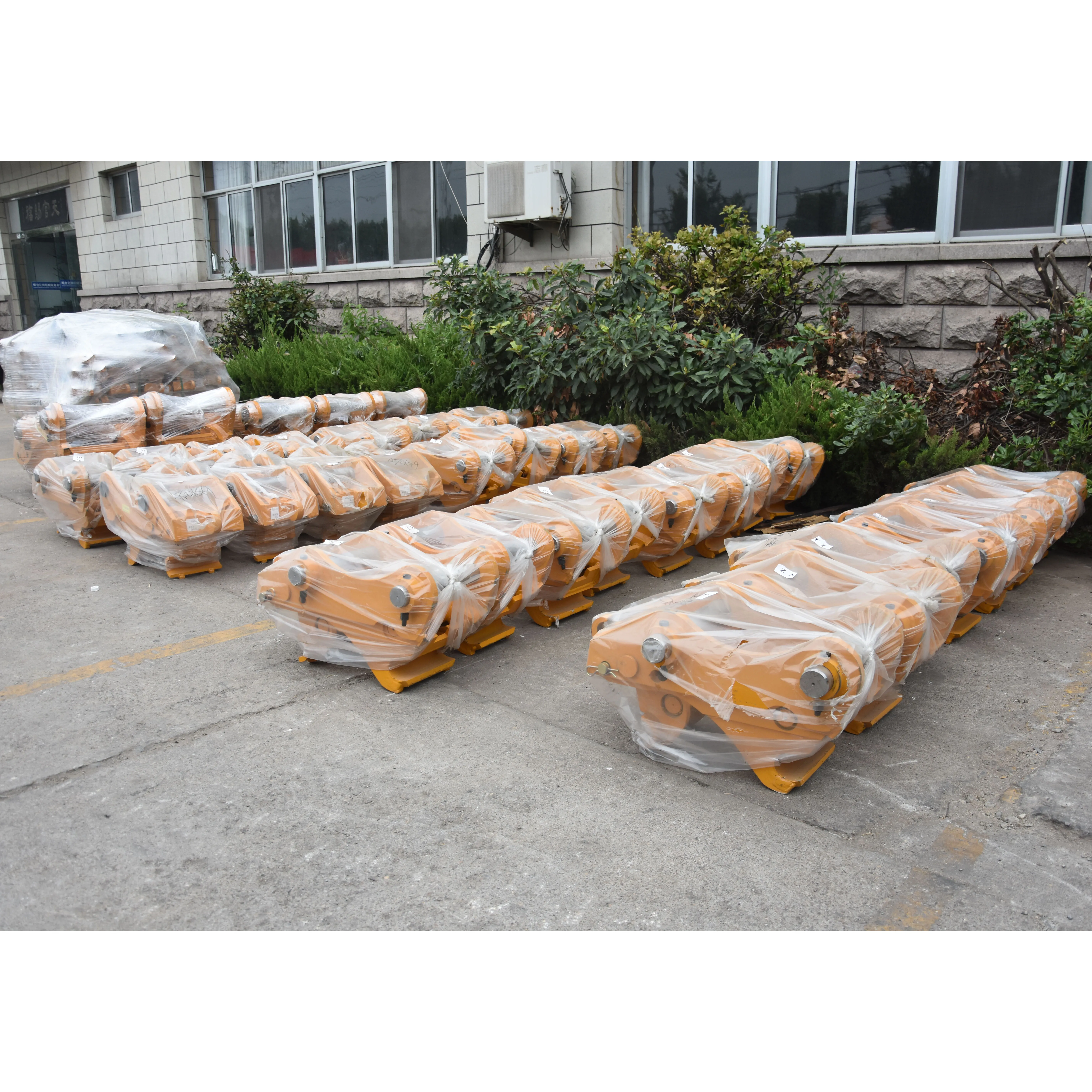 Double Locking Excavator Hydraulic Tilting Hitch Quick Coupler for all Excavator  hydraul quick hitch excavator tilt hitch