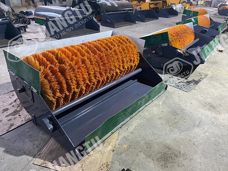 High Quality All Brand Skid Steer Loader Adapted Hydraulic Sweeper