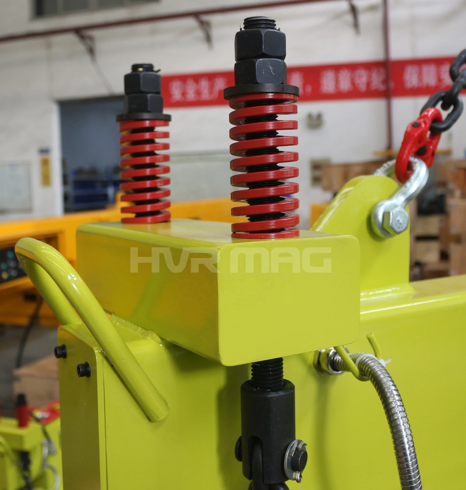 Energy-saving  Electro-permanent Magnetic Lifter For the Handling of  2 Ton Steel Plates In a Easy Way