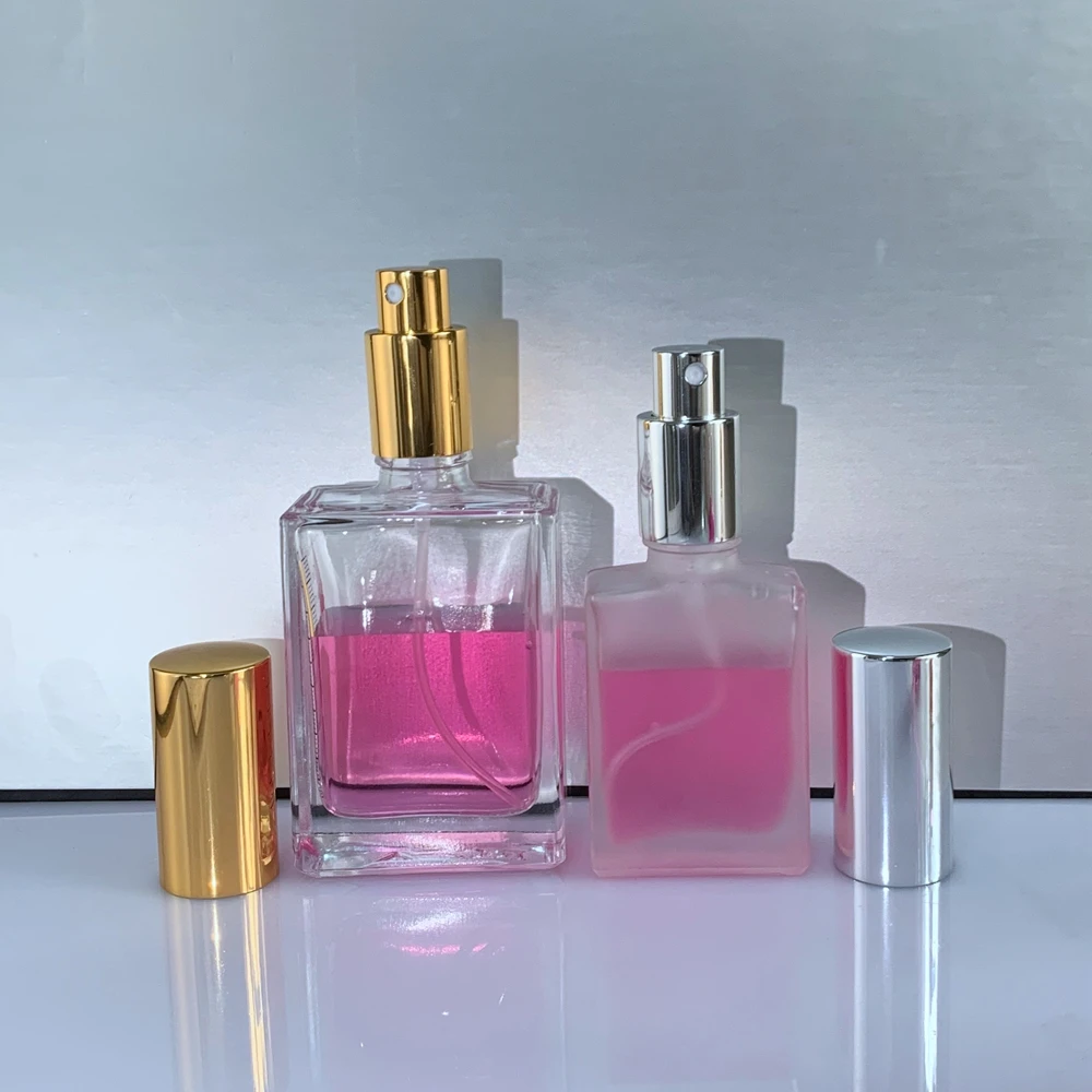 Luxury recyclable 30ml 50ml 100ml 120ml frosted glass perfume bottle with pump spray cap