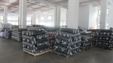  Оптовая продажа без минимального заказа 100% Полиэстер Тканый микро-габардин ткань для изготовления