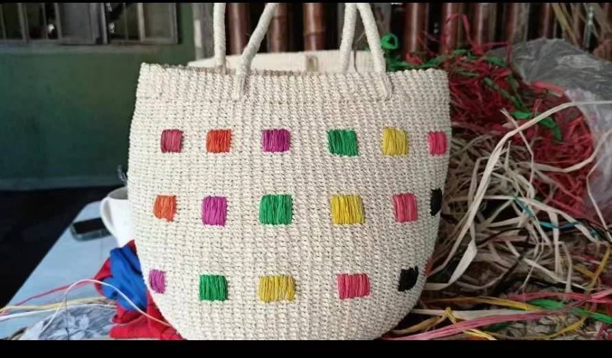 Handwoven Nature Fiber Tote Bag Custom Patterned abaca Raffia  Braided Weaved Basket for Fruit Shopping Fashion Gift