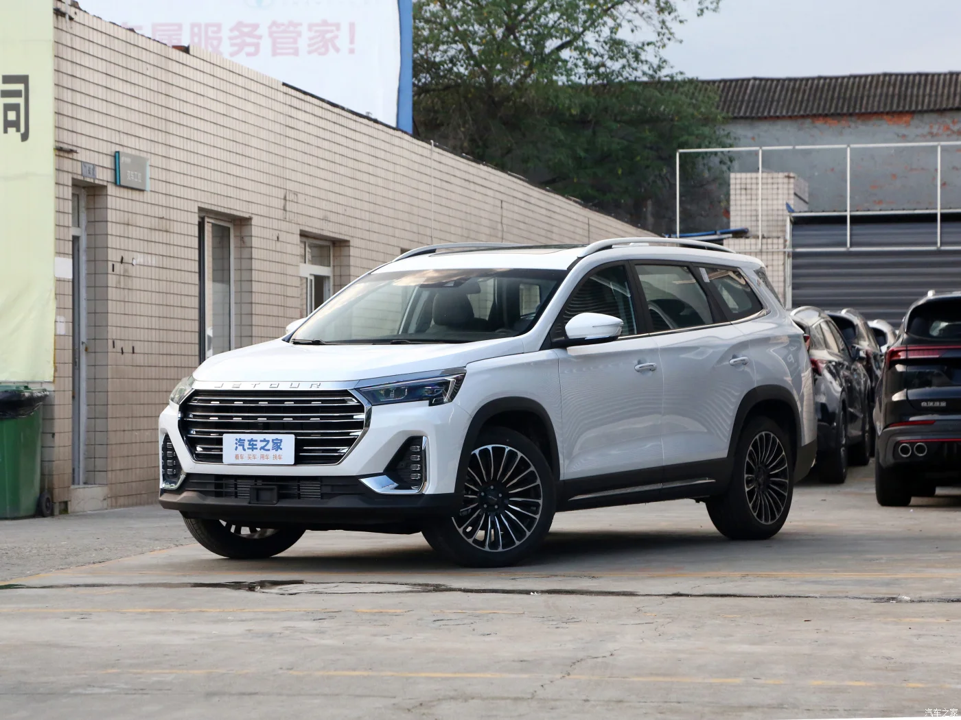 In stock 2023 jetour X90 x70 plus electric vehicles Jetour X90 PLUS SUV Petrol/ Gasoline Chinese automobile Chery New Cars