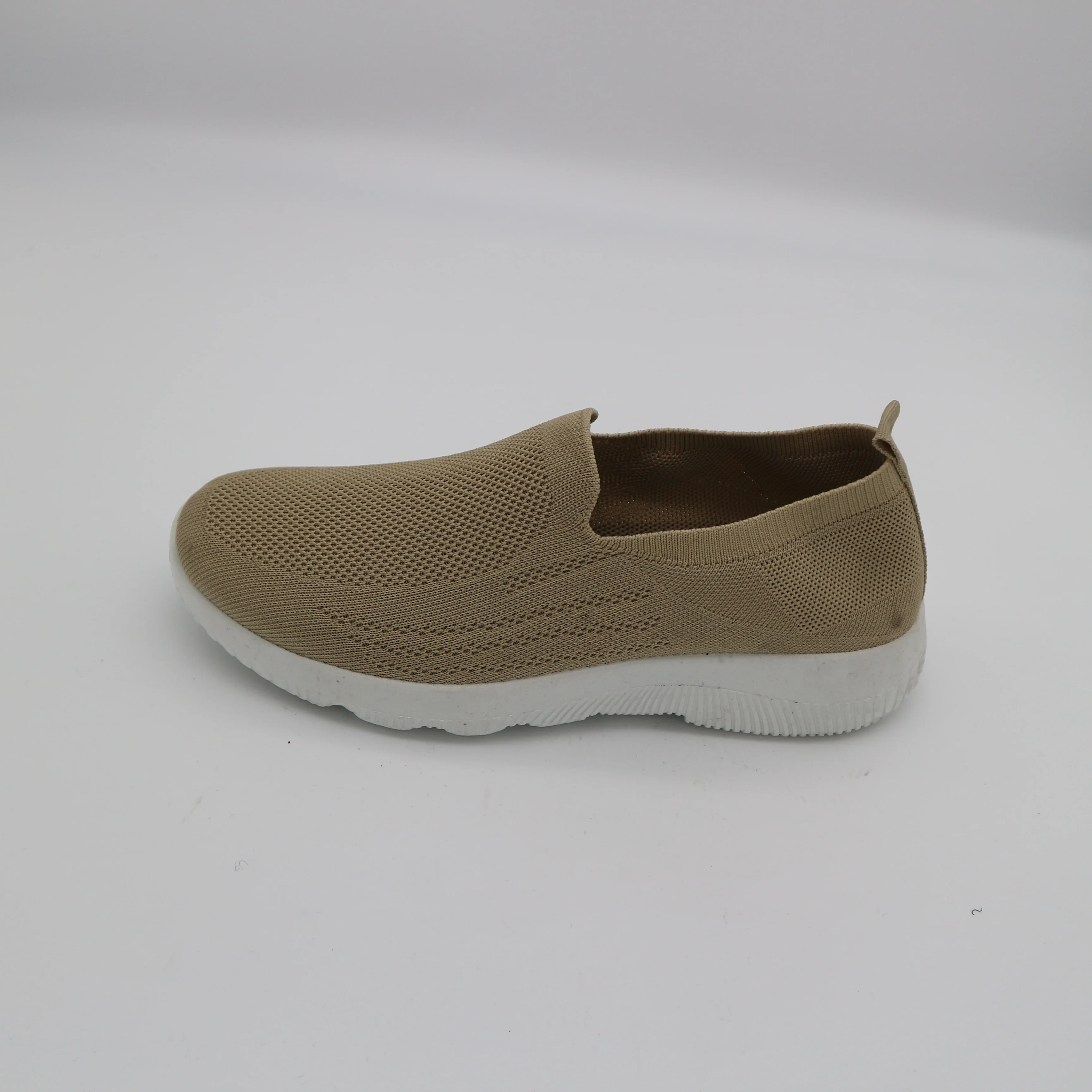 
New Arrival Spring/Autumn Stylish Cheap and good quality Wholesale Soft Bottom Flat mesh upper Slip On Outdoor sneakers for men 