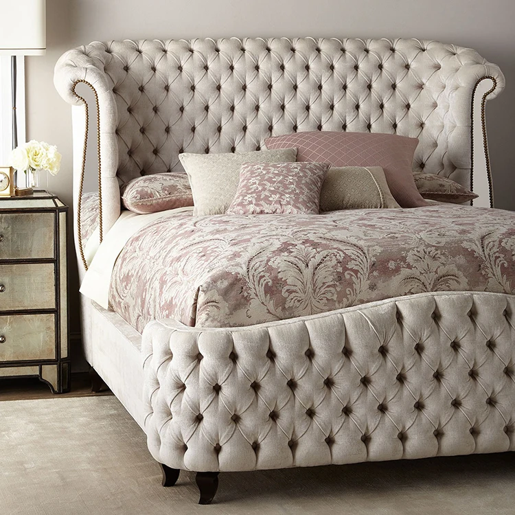 Кровати ручной работы из дробленого бархата особой формы с состаренной золотой отделкой для ногтей с Прозрачным Зеркалом