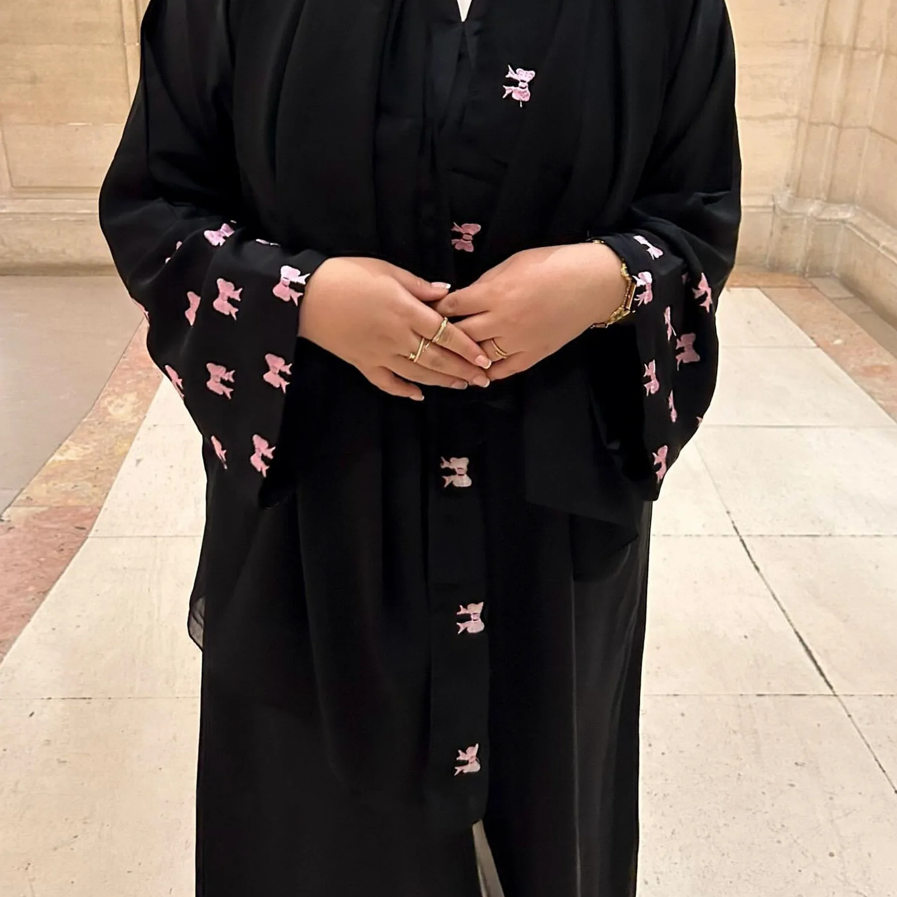 Lasted design Open Abaya design with Bow Sleeves Satin Modest Wear Women Clothing Islamic Abaya black muslim abaya with hijab