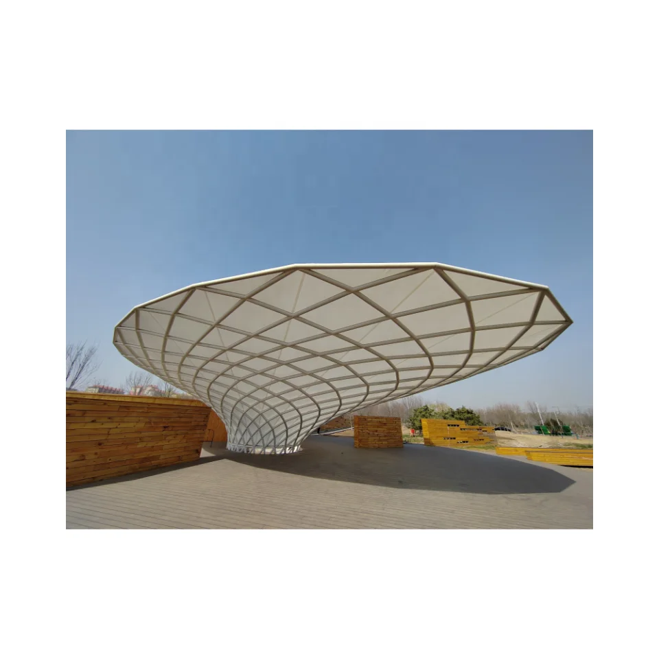 Профессиональная настраиваемая ткань PVDF растягивающая мембранная структура для наружного солнцезащитного козырька и дождевика