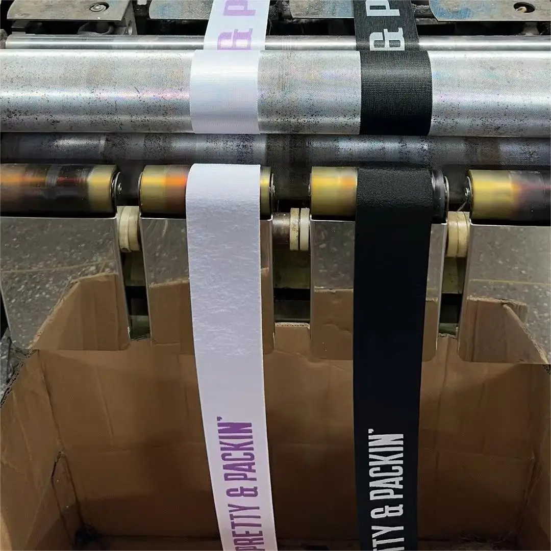 Women V Neck Bra And Thong Brief Panties Set Custom Logo Two-piece Sexy Lingerie Set