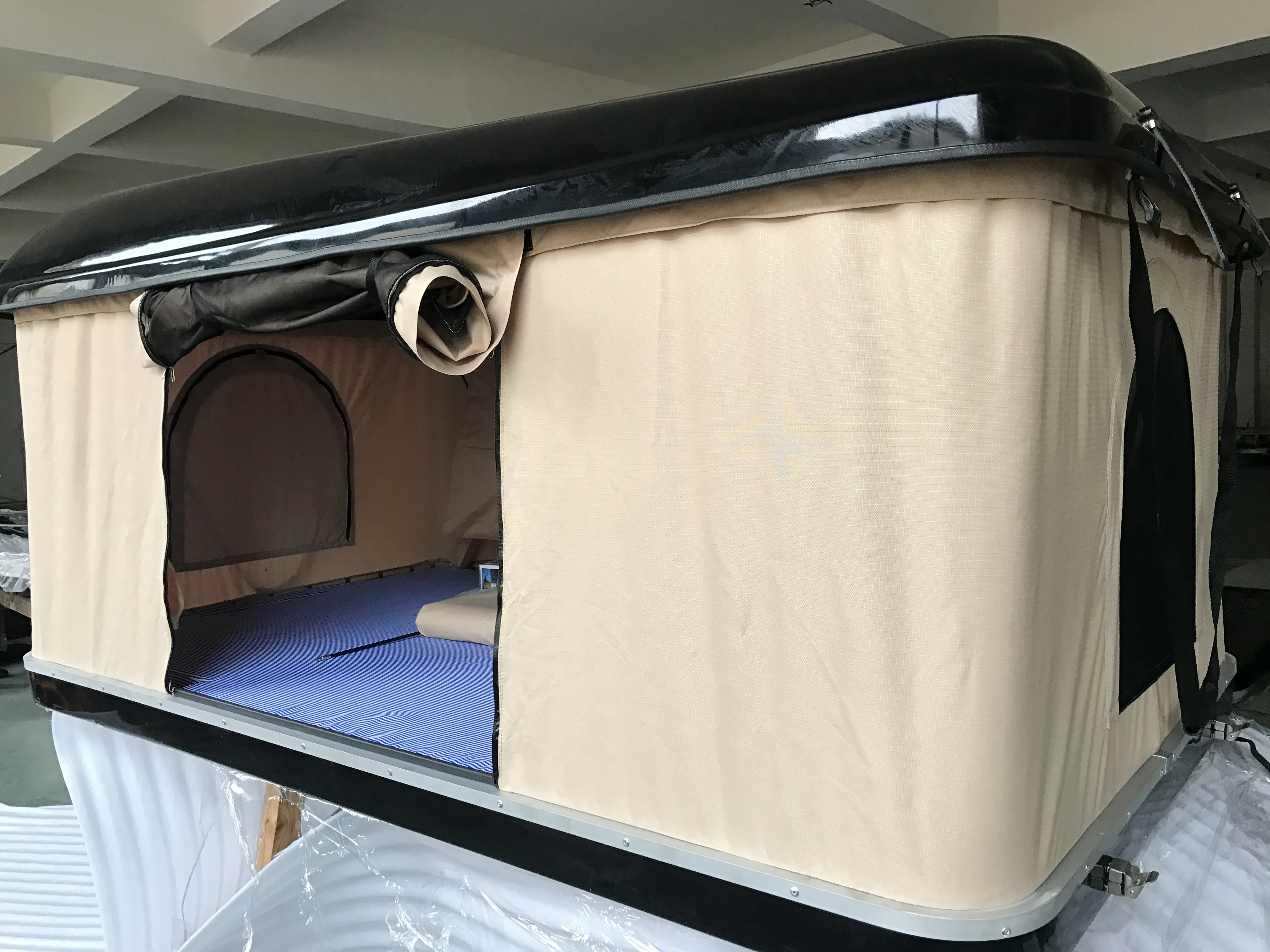 High Quality Factory Direct Hard Shell Roof Top Tent Universal Fiberglass 1 - 2 Person Tent Double outdoor camping