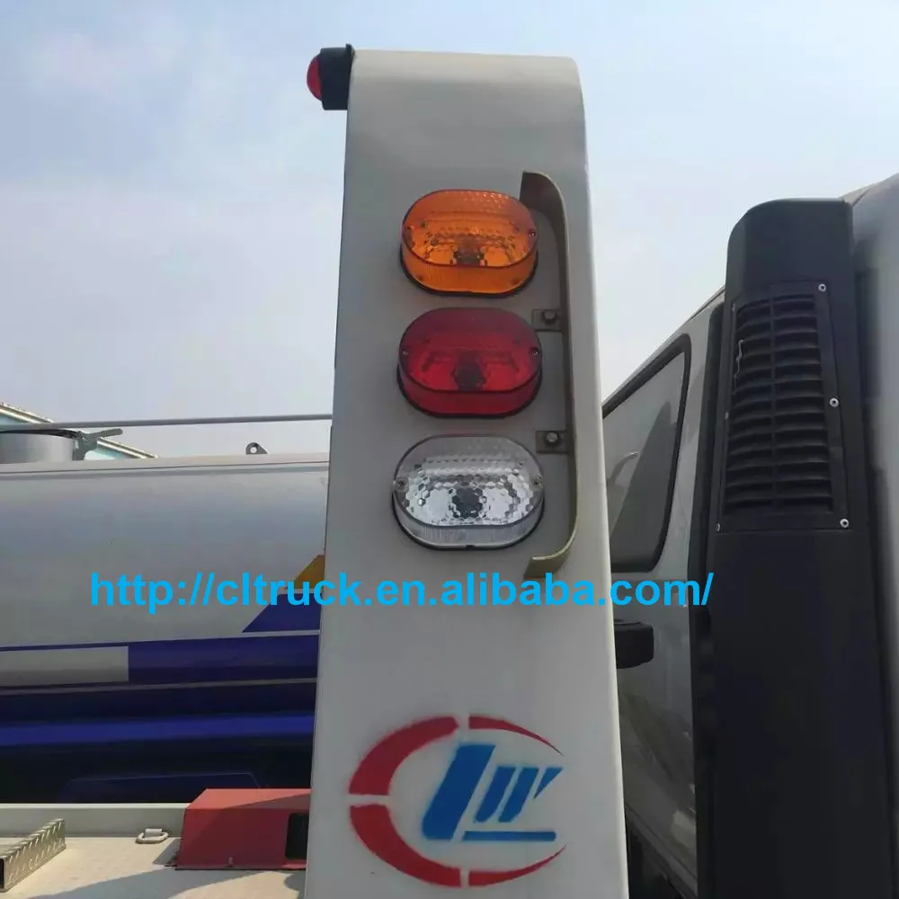 Japan Brand 2 axle flatbed tow truck,light duty wrecker truck hot sale in UZBEKISTAN and south-east Asia