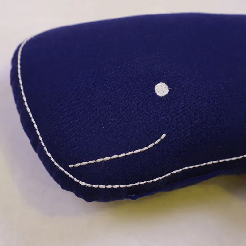 Whale-Shaped Embroidery Coastal Sea Animal Pillow Woven Decorative Cushions with Cartoon Pattern Throw Pillow