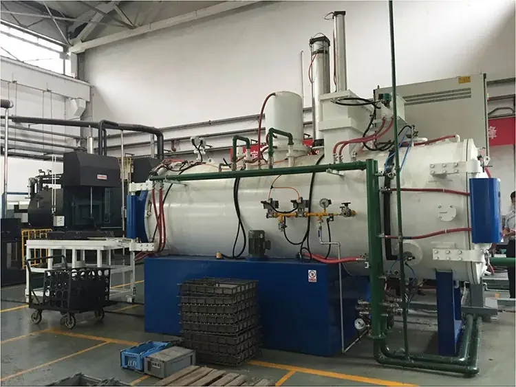 1300c Heat Treatment Oil Gas Quenching Furnace Vacuum Furnace For Bright Quenching Of Die Steel