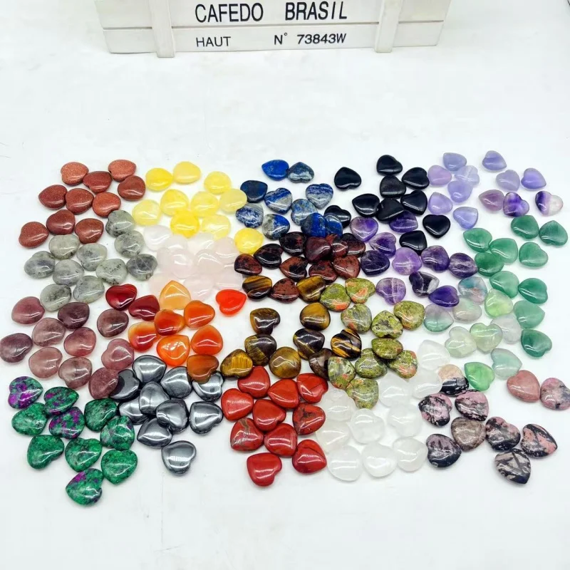 Europe Hot Sale 2CM Natural Crystal Heart Cute Clear Quartz Carving Craft For Healing Gifts Home Decoration