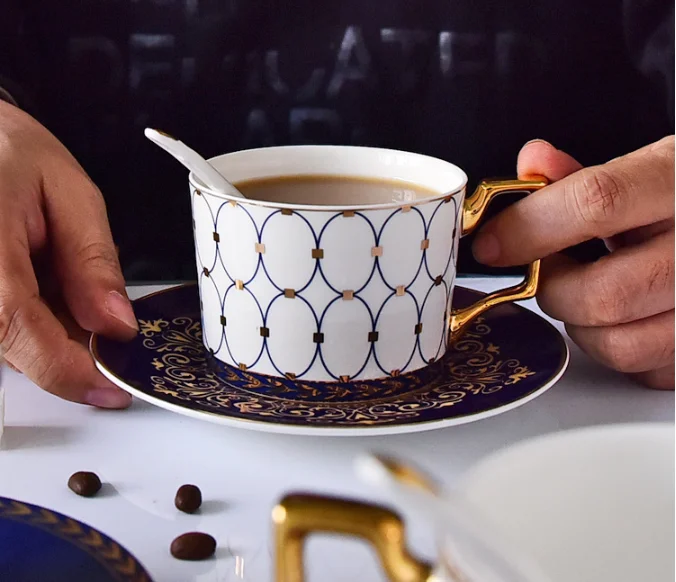 Чашка чайная керамическая с