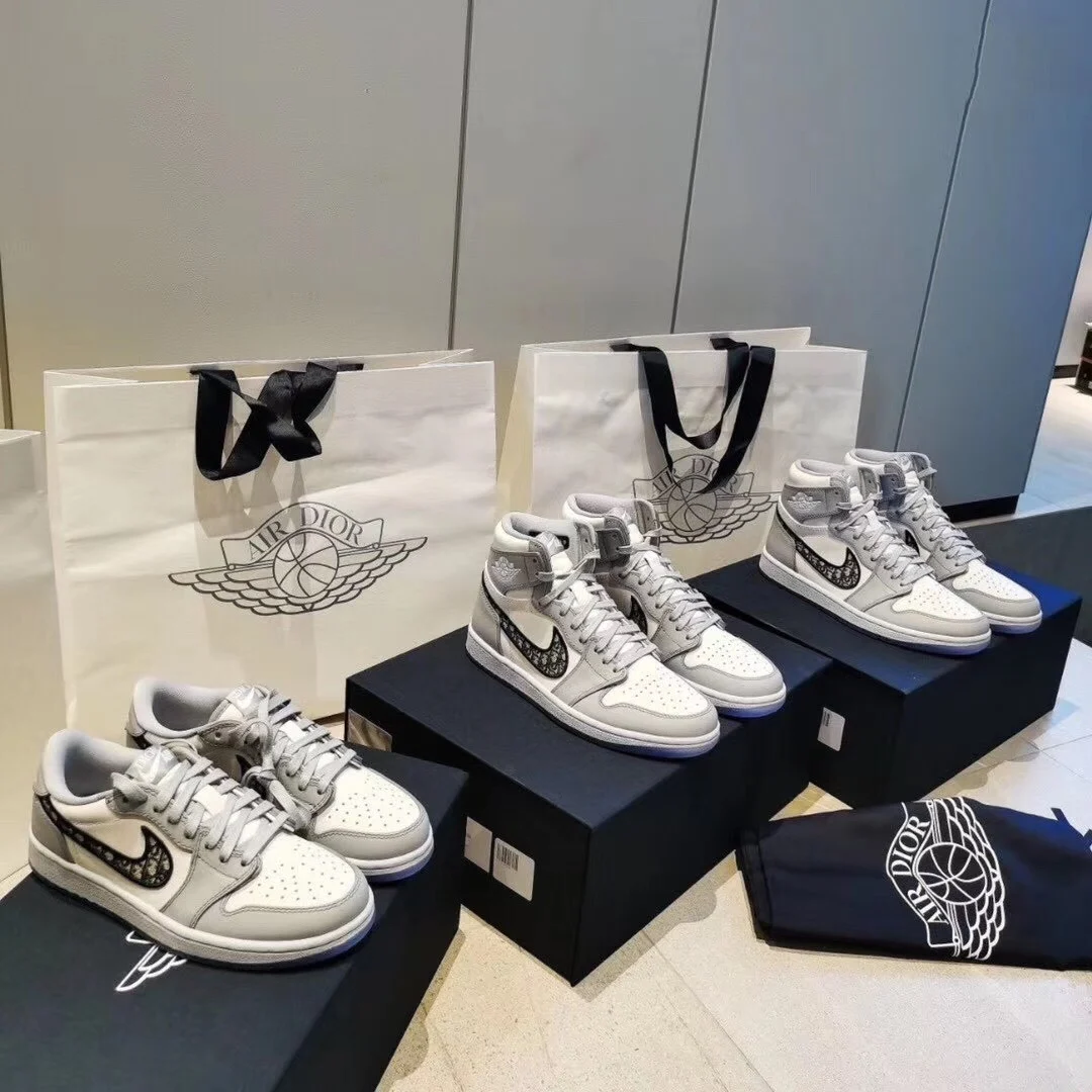 Высококачественные высокие кроссовки Jordan 1 белые серые для мужчин и женщин модная повседневная спортивная обувь
