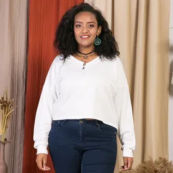 Новое поступление, женская футболка большого размера, однотонный укороченный топ с V-образным вырезом