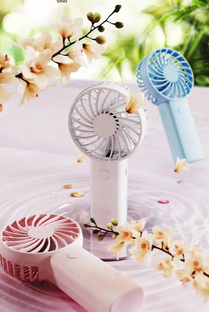 7 blades big wind 3 block wind drive away the heat Big battery long life dormitory home camping usb portable fan