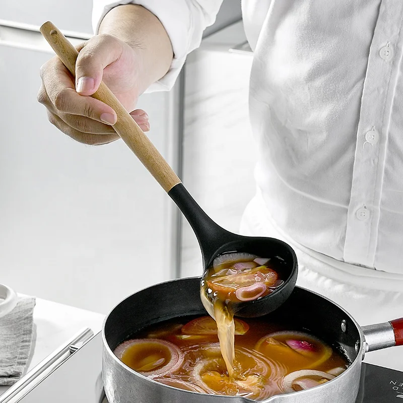 Factory Silicone Soup Spoon Heat Resistant Kitchen Soup Ladle for Cooking Silicone Serving Mixing Tool