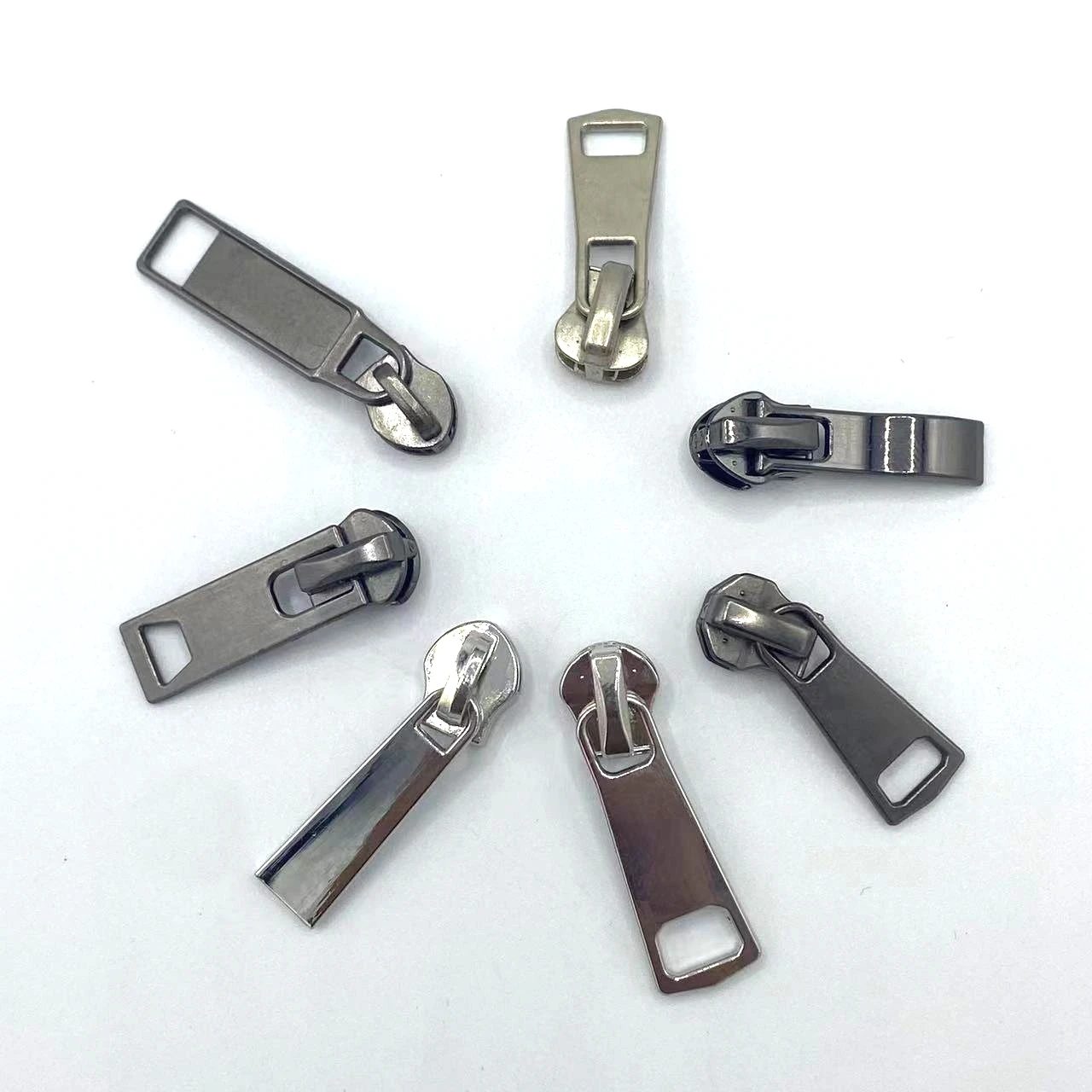 black custom size automatic lock zipper reversible zipper slider