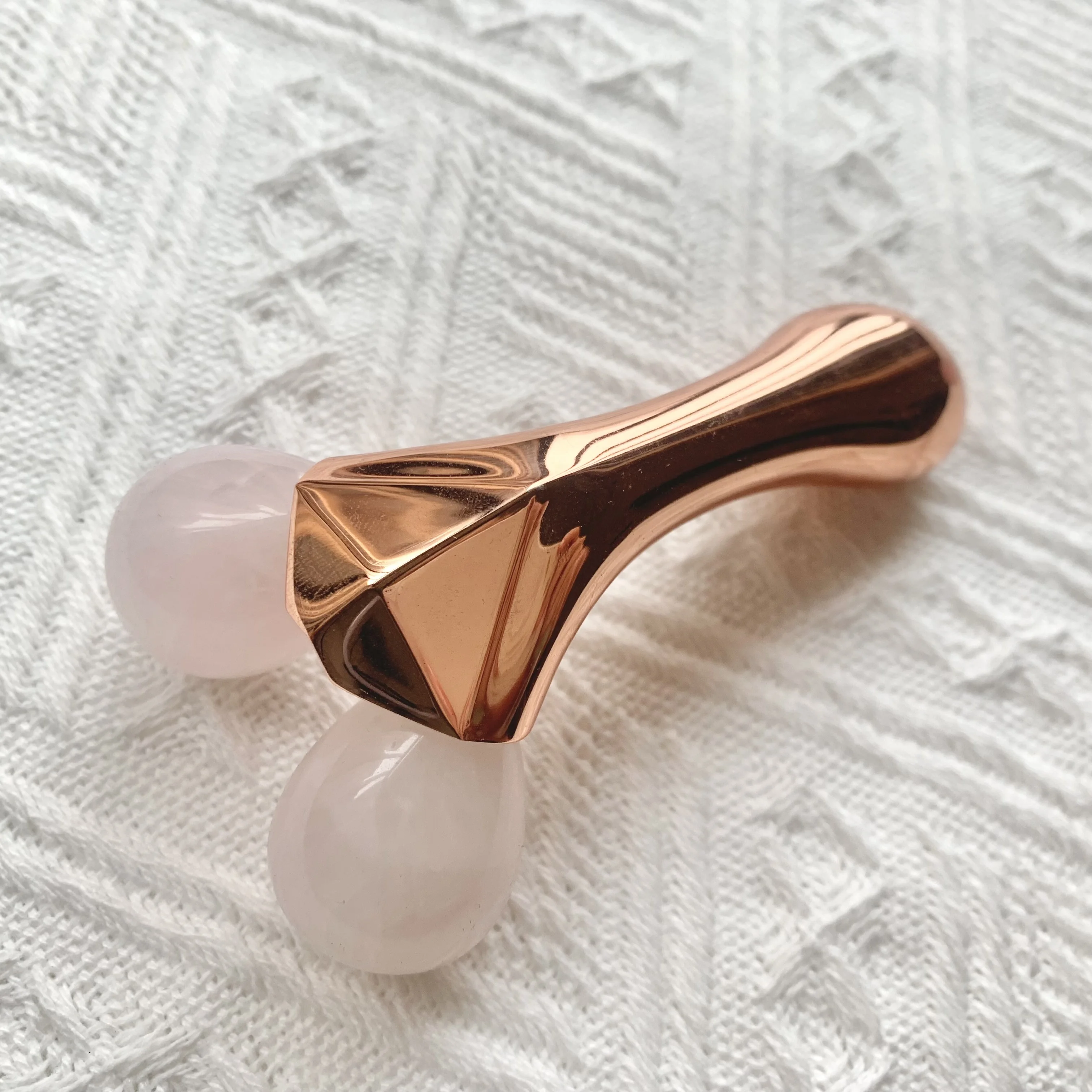 Skin care tool 3D Y shape massage roller face and neck lifting slimming massager for wrinkles remover