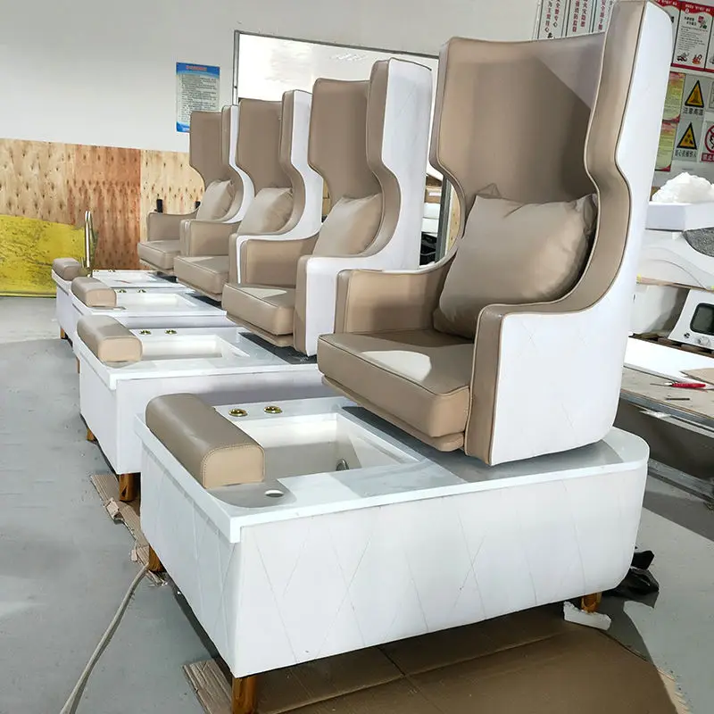2023 Grey Luxury Comfortable Massage Pedicure Spa Chair With Foot Spa Bowl For Beauty Salon