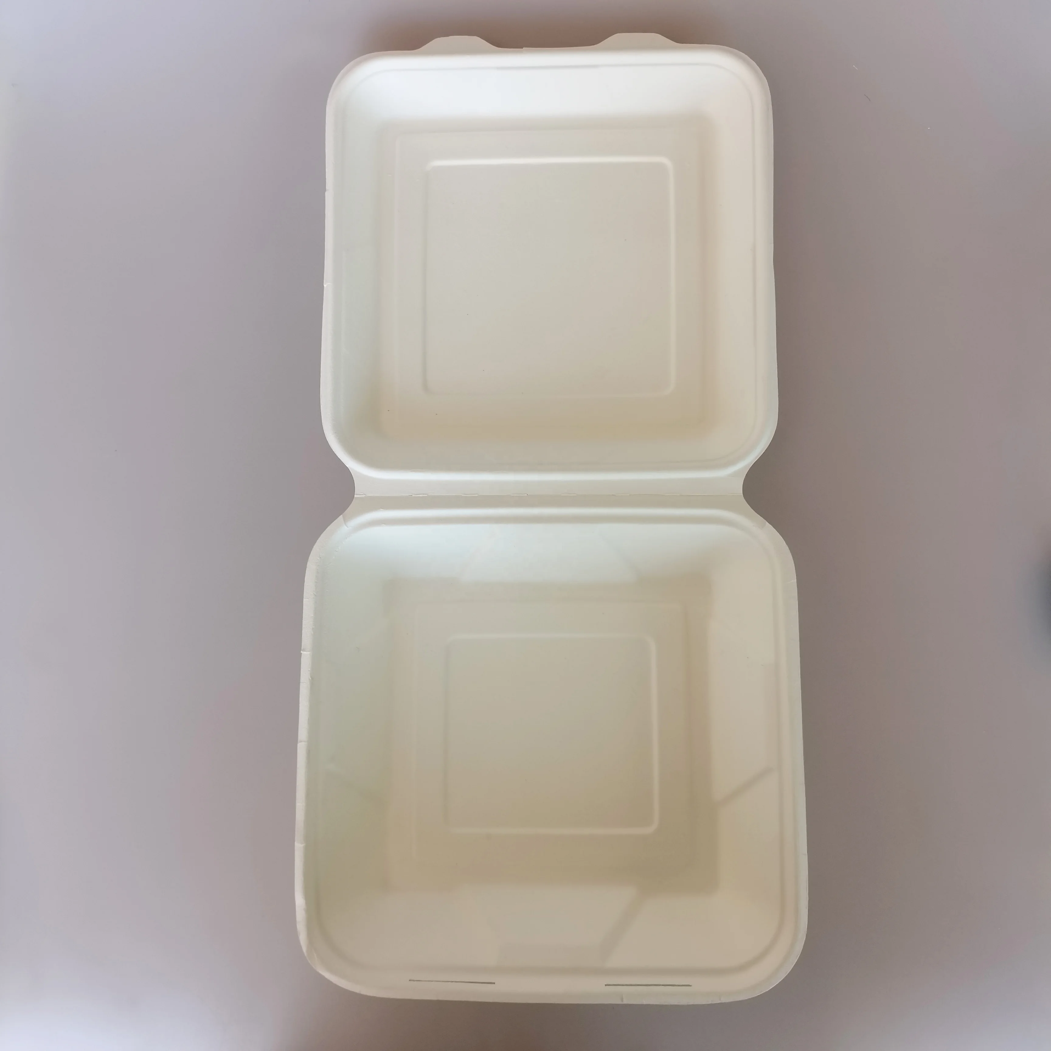 Disposable custom clam shell three compartment compostable container