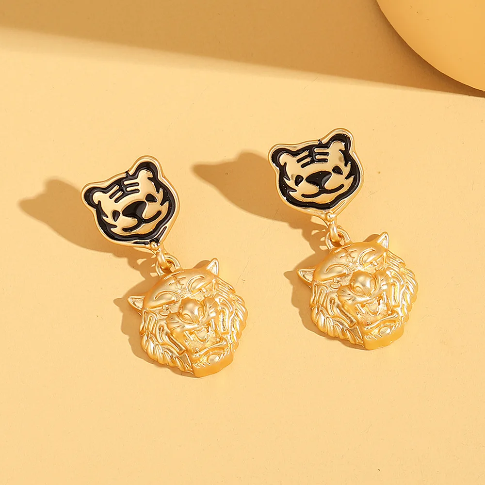 Jewelry Wholesale High-grade Earrings Alloy Dripping Oil Retro Exaggerated Tiger Earrings