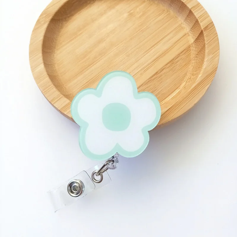 New product ideas 2024 amazon badge holder accessories for Doctors nurses and students gift office retractable badge scrolls