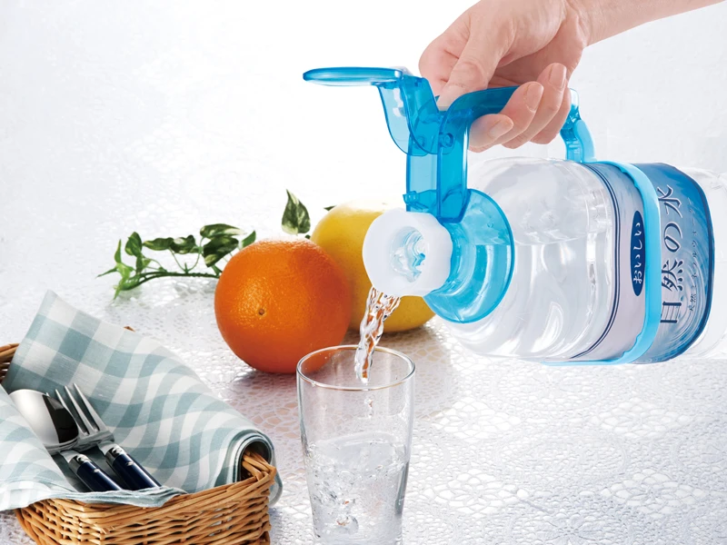 Kitchen universal easy carry beverage water bottle handle lid