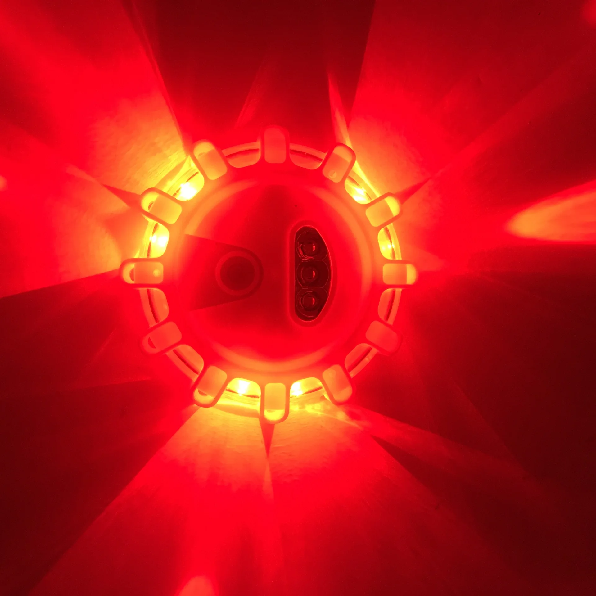 Cheap flashing light with magnet hook portable outdoor traffic signal road safety led warning lights