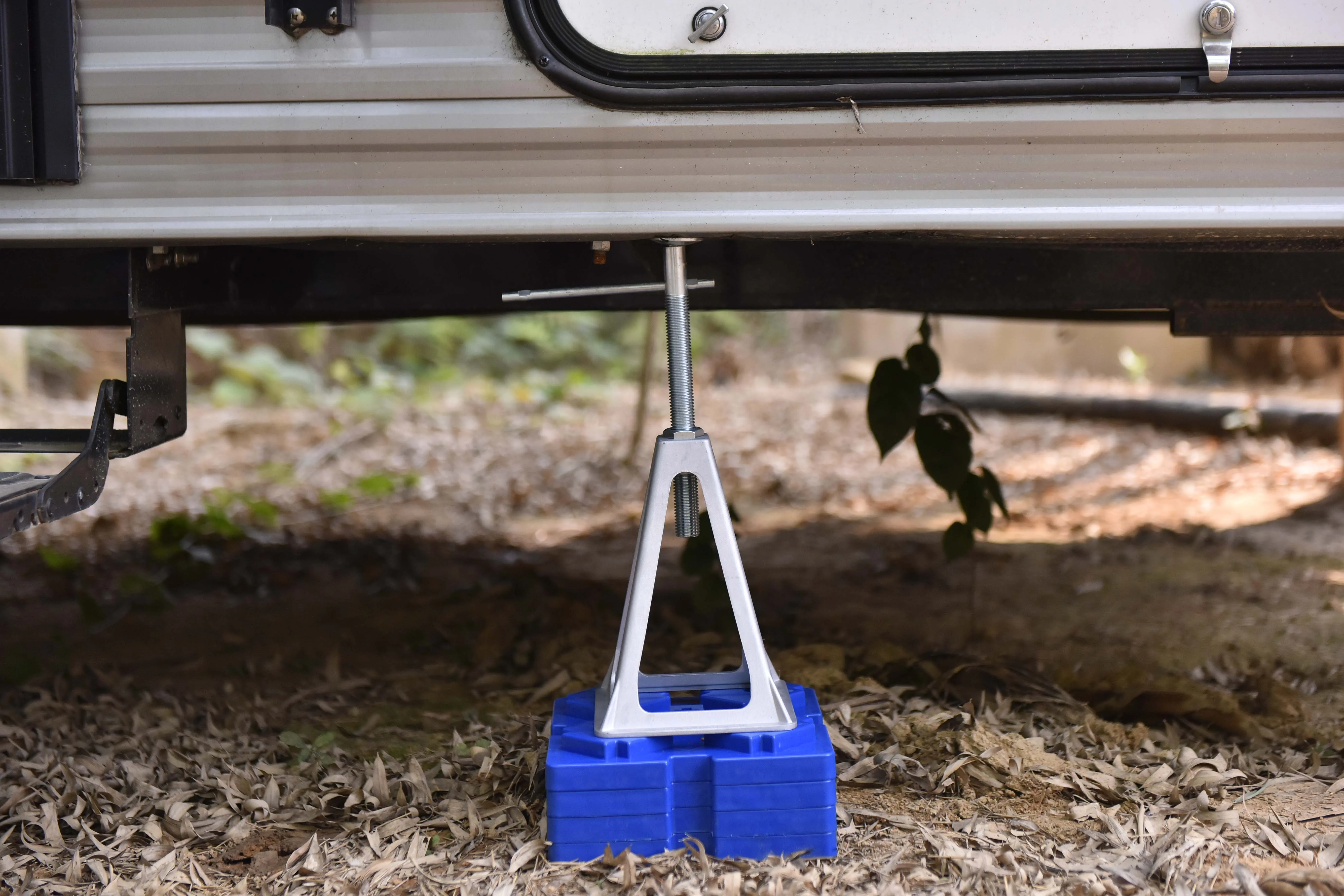 Heavy Duty Leveling Blocks X 10 PCS for RV Trailer Motorhome, Camper Leveler Pad with a Carry Bag