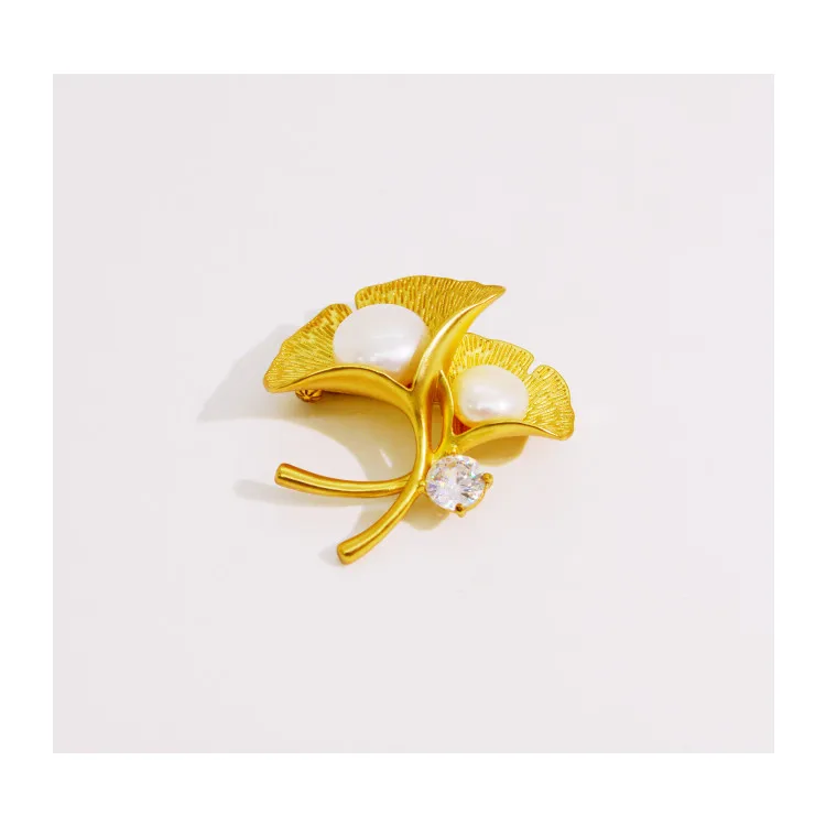 Korean Designers Small Pearl Brooches Safety Lapel And Pins Custom Jewelry Brooches Luxury Women