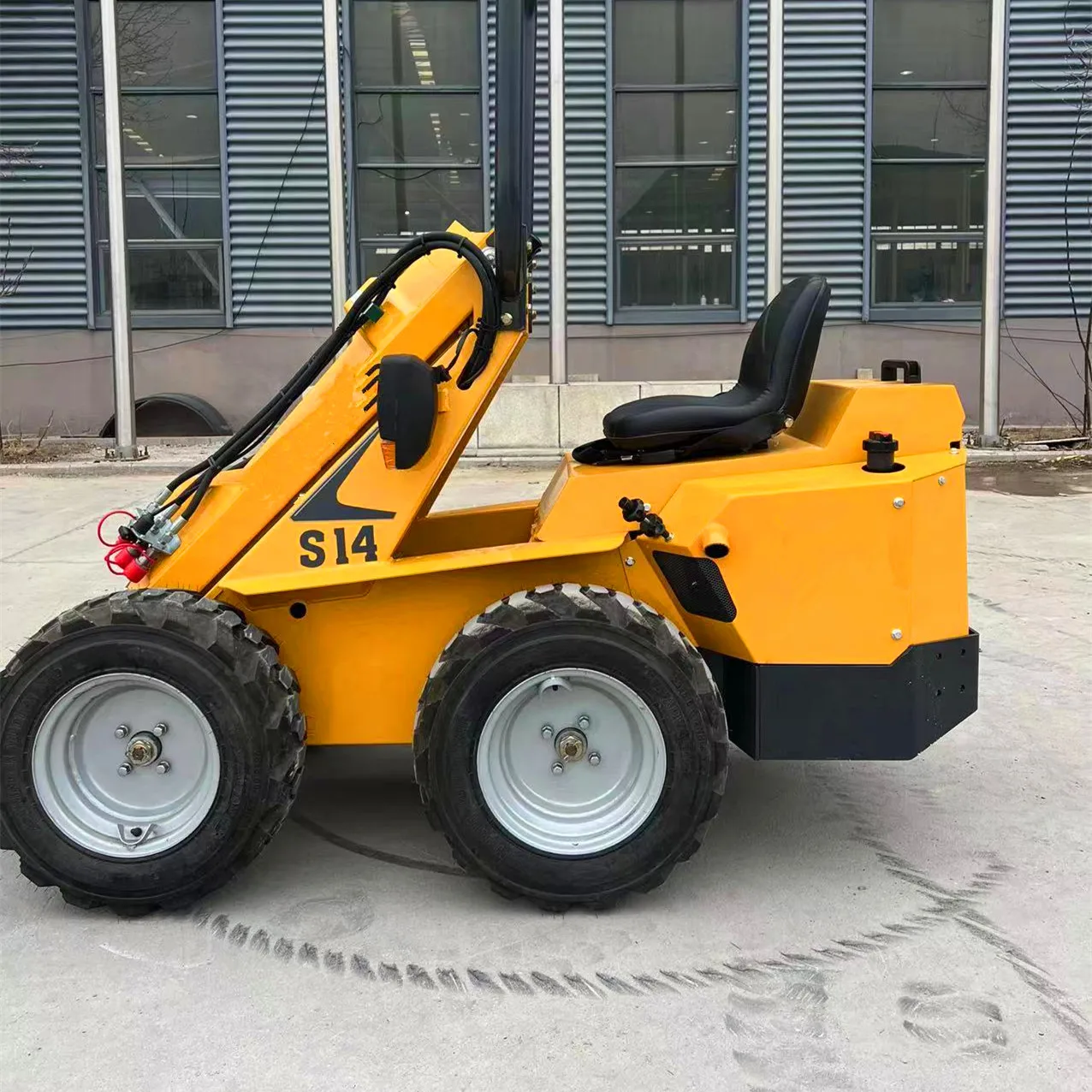 For Planting Tree and Cleaning at Garden Mini Wheel Loader for Sale 2023 Factory Hot Sale 4 WD Luxury Water 500 Hydrostatic 4wd