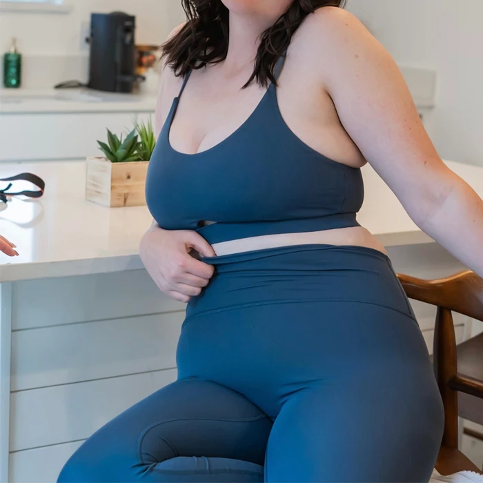 220gsm Women Plus Size Yoga Active camisole Sports Bra Top And High Rise No Front Seam Leggings Two Piece Set