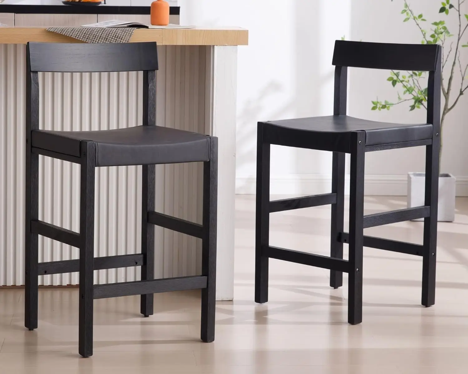 Набор кухонных стульев из искусственной кожи