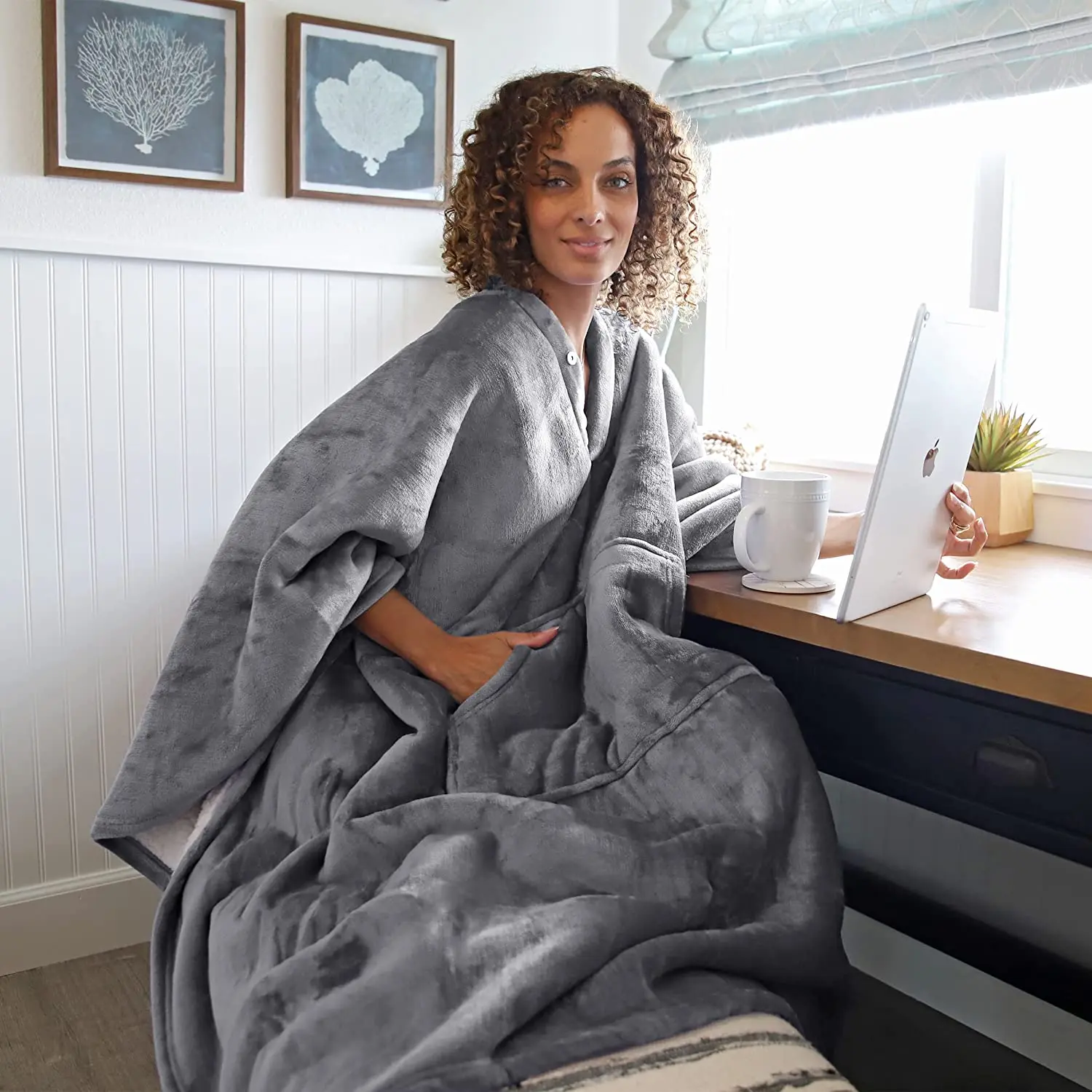 Kingworth Adult Hooded Camping No Sleeves Poncho Wrap Sherpa Wearable Blanket With Pocket