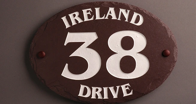 Handmade Natural Edge 18*8 cm Rectangle Custom Design Grooved And Printed Decorative Slate Name Plate For Door