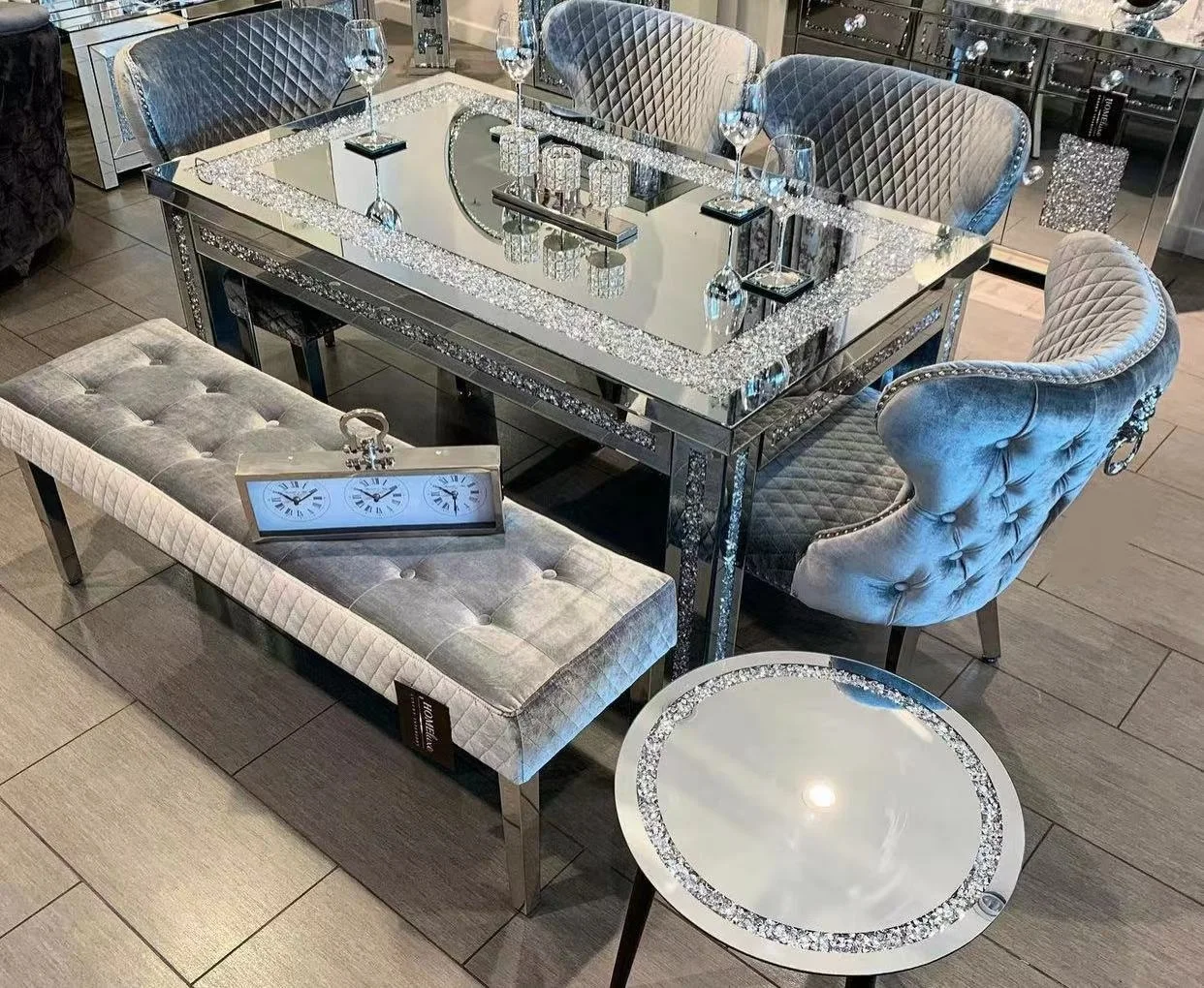 Hot Selling Sparkly Silver Mirrored Dining Table Crushed Diamond Top 4 Legs dining room furniture