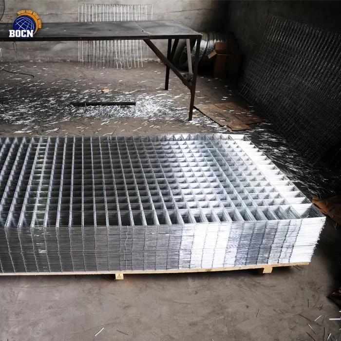 Galvanized Welded Wire Cattle Mesh With Spot Welding Point Coated For Construction
