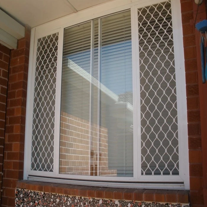 China foshan aluminum factory direct sale sliding window aluminum amplimesh grill