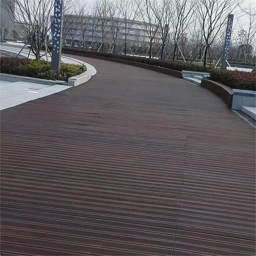 Anti Slip Waterproof Terrace Decking Wood Grain Embossing Outdoor bamboo Flooring Wood Composite Decking
